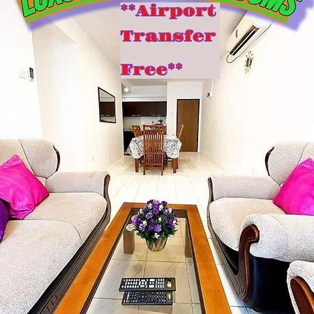 Qiqi Airport Villa Катунаяка Екстер'єр фото